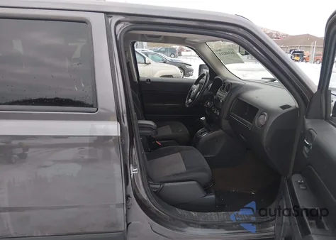 2016 Jeep Patriot Latitude из США, поврежденный, VIN 1C4NJRFB4GD783150